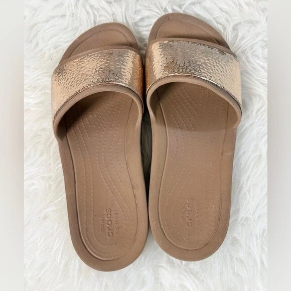 CROCS WOMEN S SIZE 7 Sloane Metallic Hammered Slide Sandals 19.14 PicClick UK