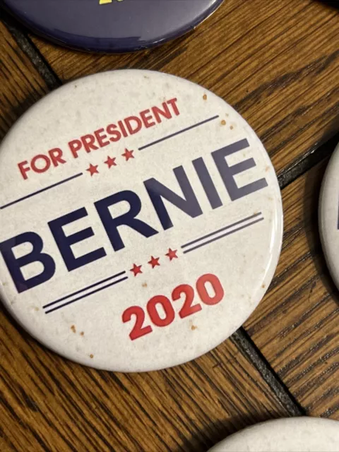 Lot Of 8 Democrat 2020 Bernie Sanders Presidential Political Pins Buttons 6