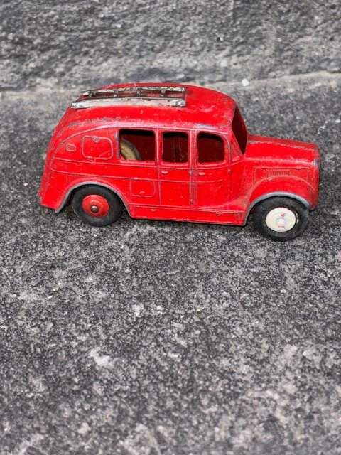 Dinky Toys 1:48 - 1 - Camión a escala - Camion Pompiers No.956