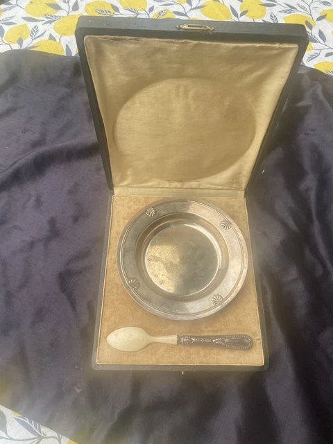 Coffret Cadeau Naissance : Fourchette Et Cuillères En Métal Argenté - Modèle REF58511