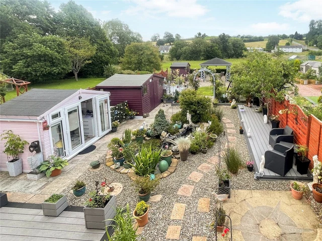 4 Bedroom 3 Bathroom Detached House in Rural Mid Wales Tregynon EPC 71 2