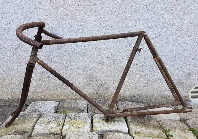 cadre de bicyclette en carbone