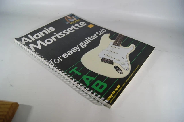 The Easy Latin Fake Book: 100 Songs in the Key of C (Fake Books): Very