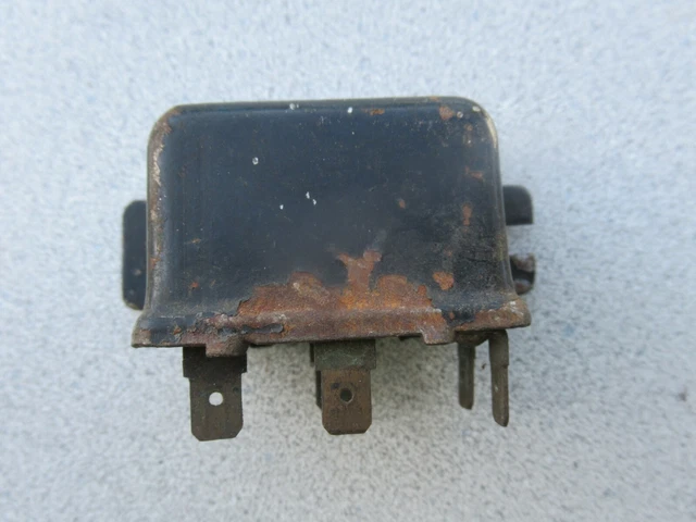 Wehrle Multi-Purpose Relay – Fits Porsche 911, Boxster, 924, 928, 944, 968 (141 951 253 B)