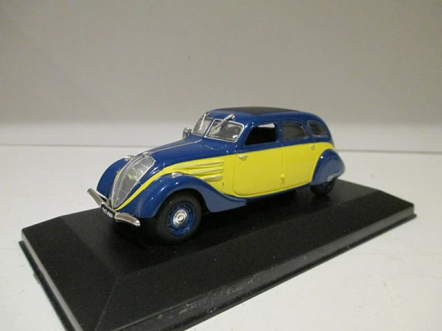Figurine Peugeot 402 Taxi 1939 - Norev échelle 1:43 Sous Blister - Modèle De Collection Occasion