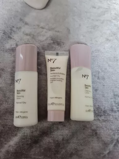 Boots No 7 Beautiful Skin Radiance Skin Exfoliator Normal/Dry 15ml  x1& Lotion 2