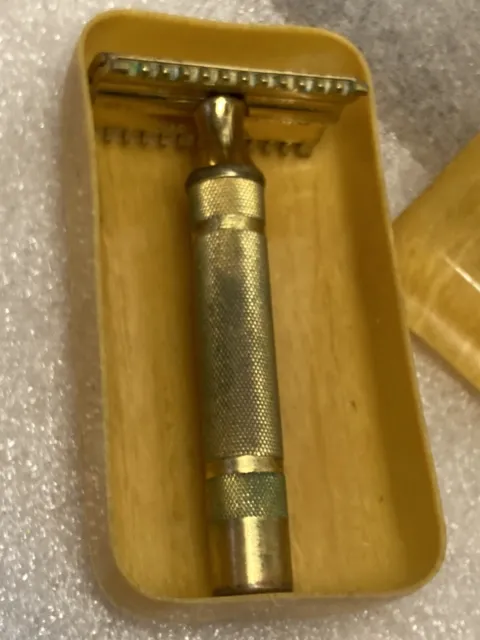 Vtg 1930's Gillette Razor Gold Tone Bar Handle  Pat. No. 17567 / Celluloid Case
