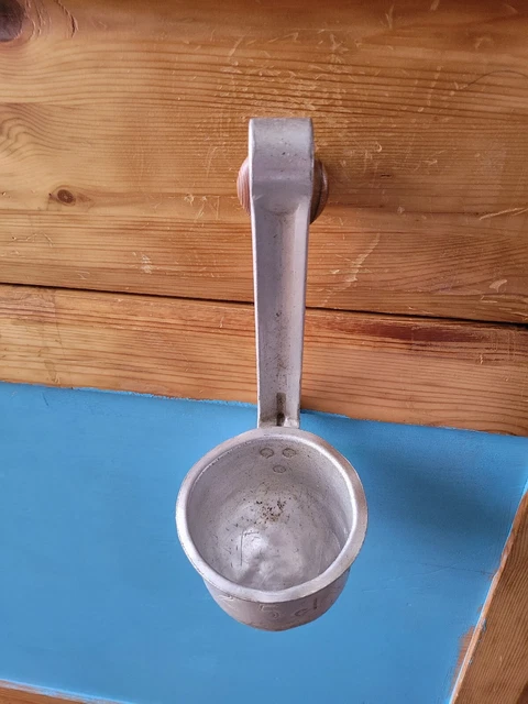 Bidon lait 1 1/2 litres (Gebraucht) in Lajoux JU für CHF 15 - mit