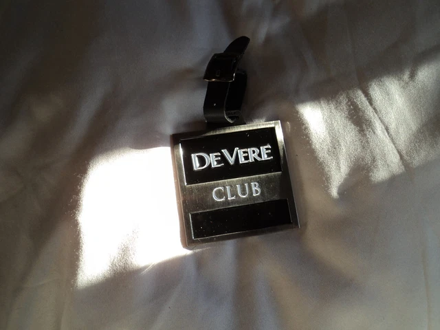 De Vere Club Badge - Metal - UK Golf Hotel Leisure Company
