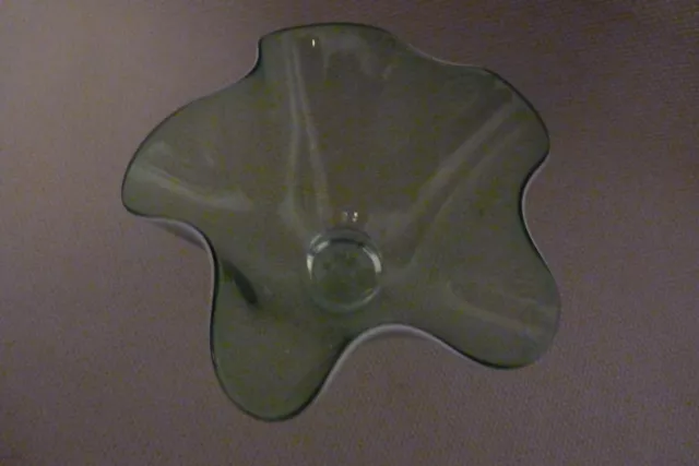 Gillies Jones Art Glass wavy rimmed footed bowl in green 2