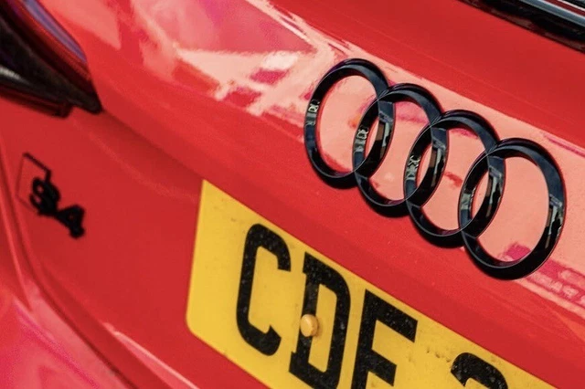 BLACK GLOSS REAR Audi Badge Logo Rings Emblem A1 A3 A4 A5 A6 A7 A8 ...