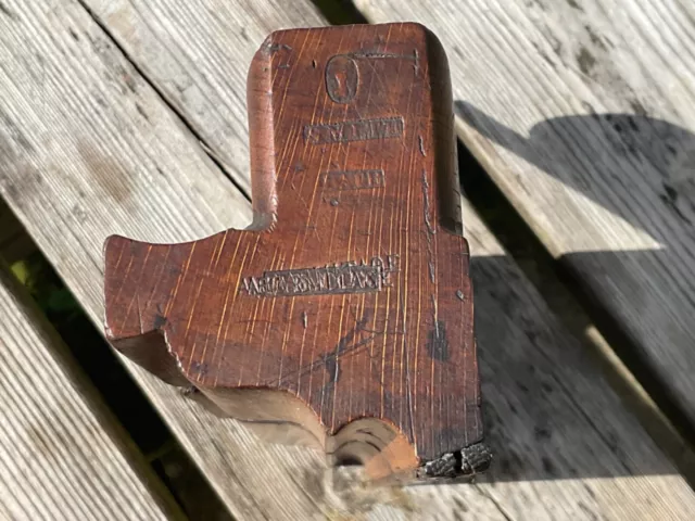 Super 2 5/8 inches Wide Moulding Plane by Smith of Bath 1805-1825 Stags Head