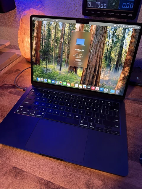 99% APPLE MACBOOK Air 13” M”os 2024, Ram 8GB, 256GB SSD , A1932