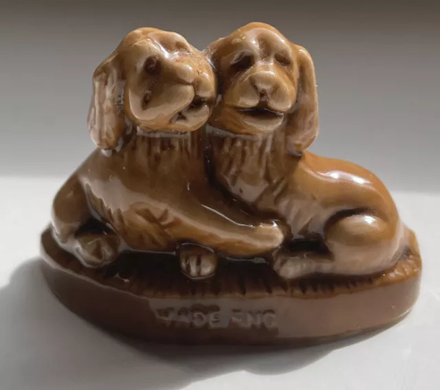 Wade Whimsies Red Rose Tea Miniature Porcelain Pet Shop Series Puppies Figurine