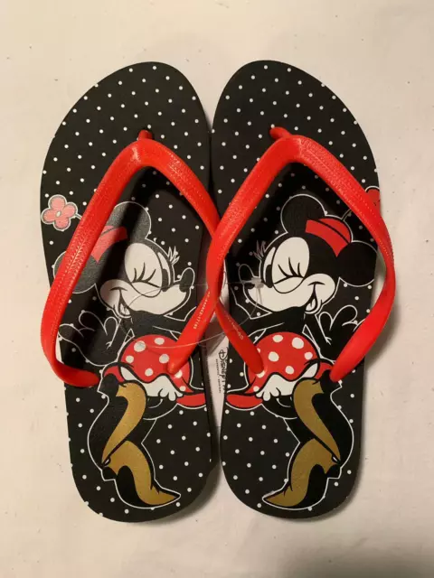 Disney Mickey Mouse and Minnie Mouse Sharing a Kiss Women's Flip