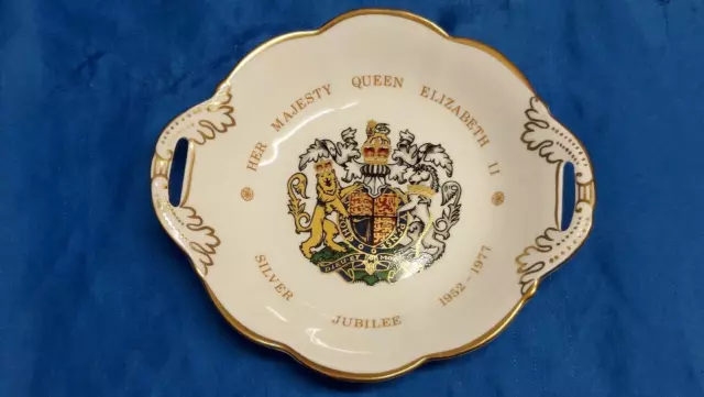 Queen Elizabeth II   Silver Jubilee 1977   A Coalport China  Bon Bon dish