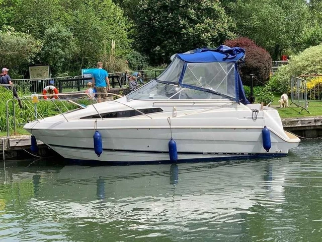 Bayliner cabin cruiser deals