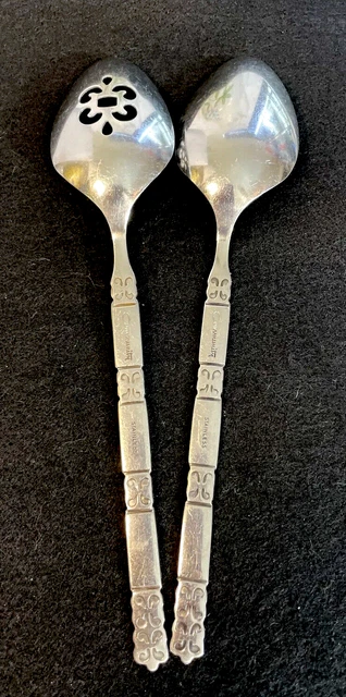 2 Oneida Community MADRID Stainless Flatware Serving Spoons NO Black 1 Pierced 2