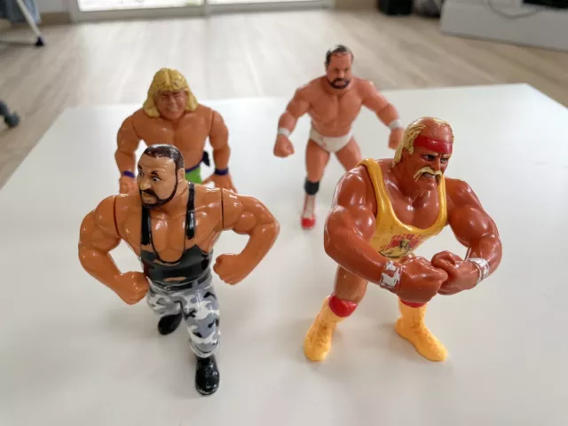 https://www.picclickimg.com/n7kAAOSwfuhlLYZ1/4-Figurines-WWF-Wrestling-Titan-Sports-Vintage-1991.webp