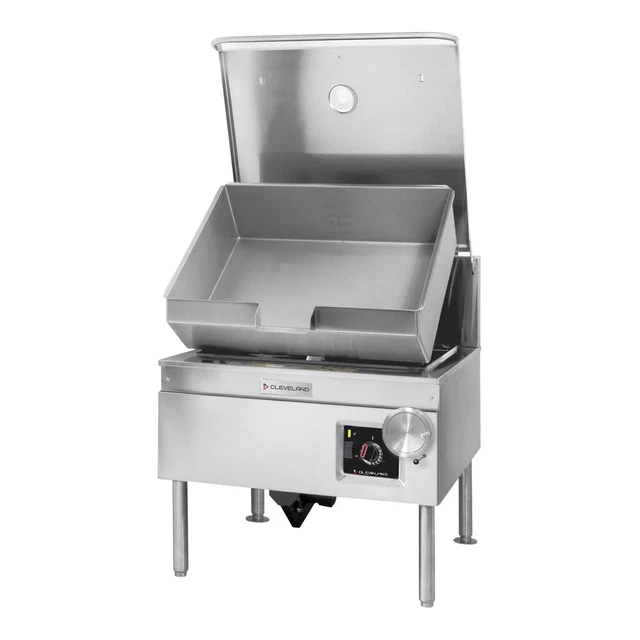 Cleveland Natural Gas 30 Gallon DuraPan Open Base Tilt Skillet - 91,000 BTU