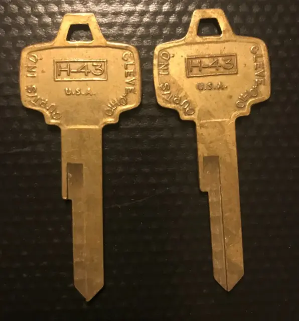 Curtis brand key blanks H-43    set of 2