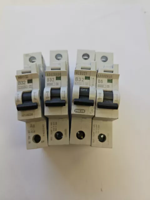 Eaton Mem Mcb Memshield 2 10Ka S/P B Curve Lot Of 4 3X B32 1X B6  Mbh132 (E243)