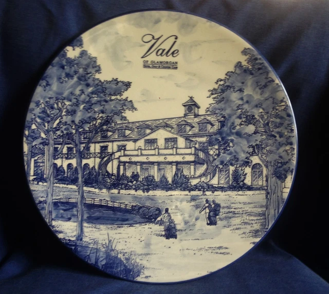 Delft Blue. Large Charger / Plate. Vale of Gamaorgen Golf and Country Club.