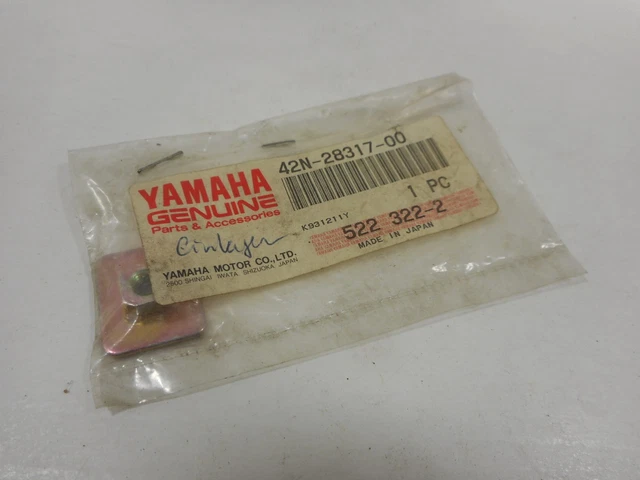 autocollant , emblème droit neuf et d'origine YAMAHA 50 DTMX réf 1RE