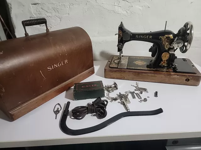 Singer 128  "La Vencedora" antique 1920s electric sewing machine - Selling AS IS