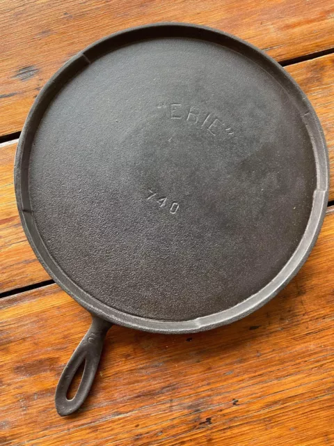 https://www.picclickimg.com/n8sAAOSwew9jaFGF/Pre-Griswold-Erie-10-Cast-Iron-Griddle.webp