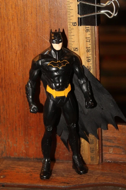 Action Figure Batman (Tears to Cape)
