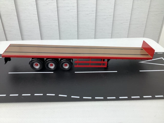 200842 1/16 Black Gooseneck Flatbed Trailer | Action Toys
