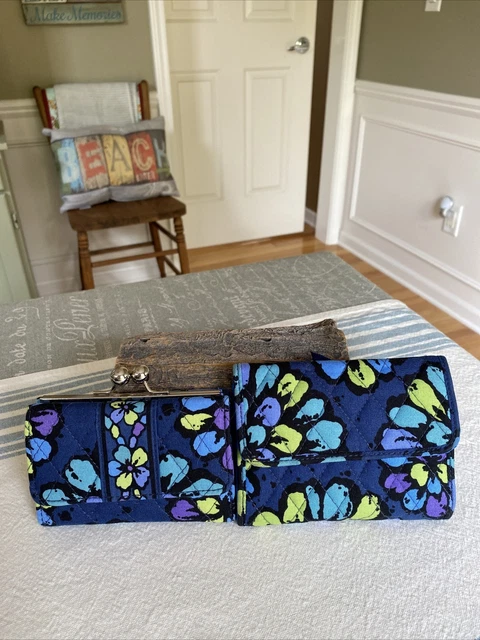 Vera Bradley Indigo Pop And Pop Again 2 Wallets For One Price Lknew Vibrant!