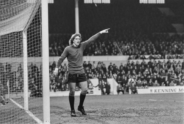 ENGLISH FOOTBALLER PHIL Parkes for Queens Park Rangers UK 1970s OLD