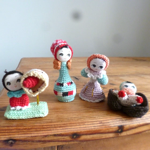 Lot De Petites Poupées Anciennes / Poupons - Petit Colin - Porcelaine - Vintage