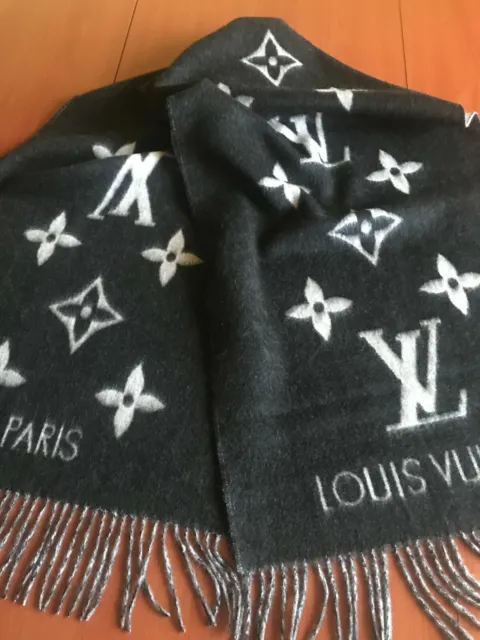 Louis Vuitton® Reykjavik Scarf Black. Size  Louis vuitton monogram shawl,  Lv scarf, Louis vuitton scarf