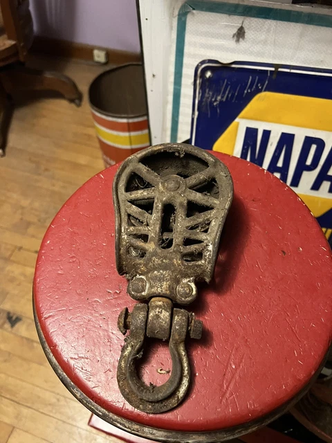 Old cast iron Myers & Bro Ashland Ohio Hay Trolley Carrier Barn Drop Pulley USA