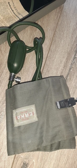 Blutdruckmeßgerät   / Sphygmomanometer 3