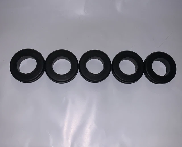 1" I.D. X 1-3/4" O.D. X 1/2" Thick Rubber Grommet Lot Of Five.