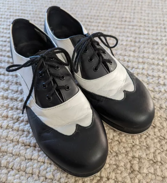 WOMENS LEO’S DANCEWEAR Giordano Spectator Tap Shoes Black & White Size ...