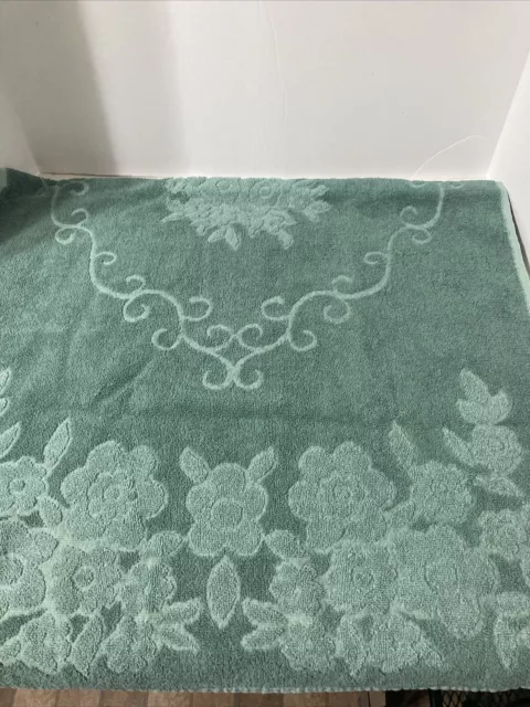 Vintage Cannon Monticello Green Sculpted Floral Bath Towel Midcentury 23X43