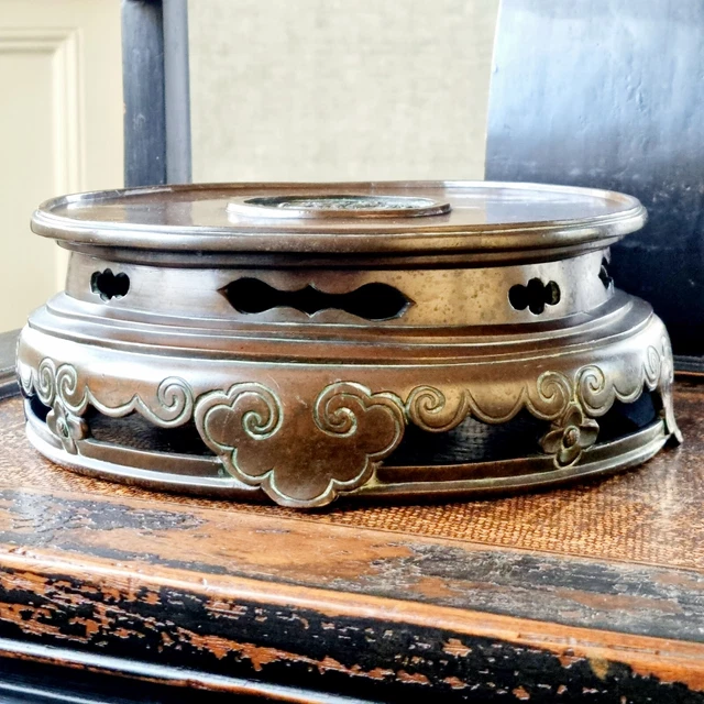 VERY RARE - Genuine Ming Dynasty CHINESE Dragon Vase Incense Stand - WIDTH: 25cm