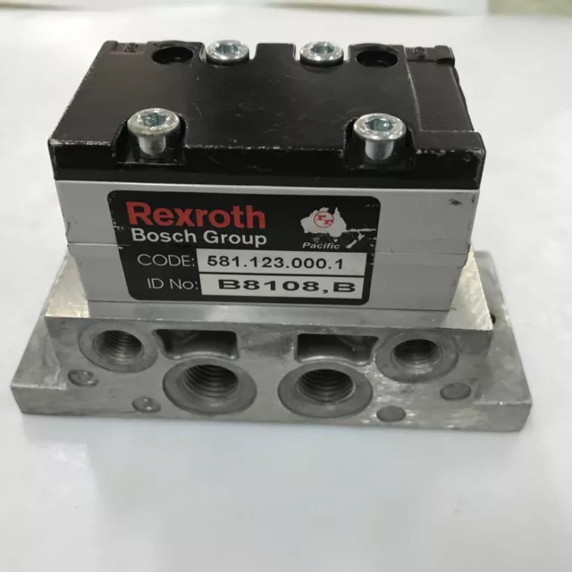 Rexroth  Bosch 5811230001 5/2-Way Double Air Pilot Pneumatic Directional Valve