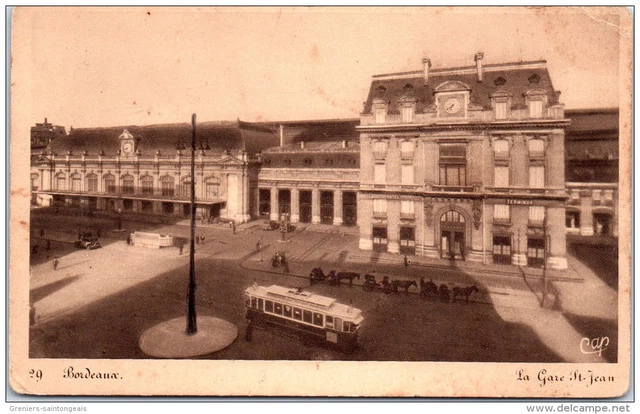 33 BORDEAUX - facade de la gare saint jean