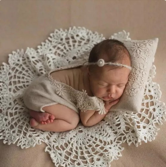 Neugeborenen Fotografie Baby Fotoshooting Decke rund Spitze Kissen Newborn Shoot