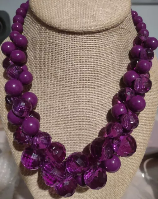 Vintage Chunky Purple Lucite Beaded Necklace