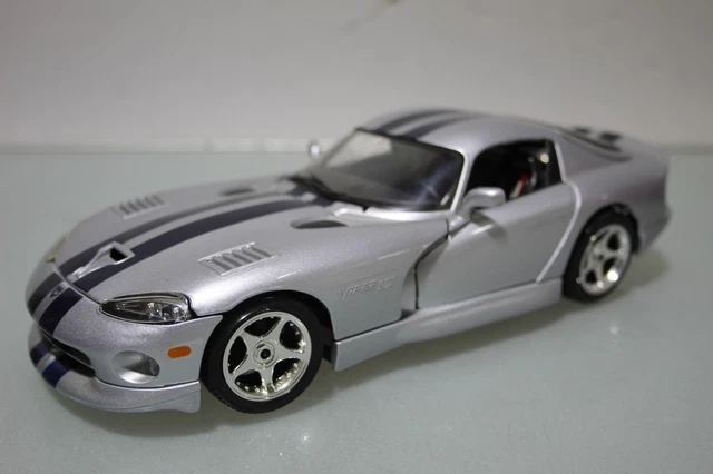Voiture Miniature Dodge Viper GTS Coupé - Marque Burago - Échelle 1/18 - Occasion