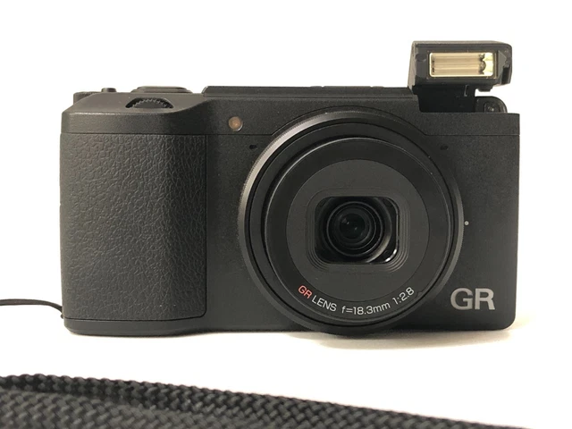 Ricoh GR II Compact Digital Camera 16.2MP APS-C - MINT CONDITION