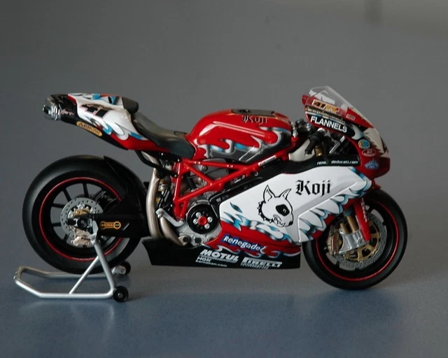 Ducati minichamps deals