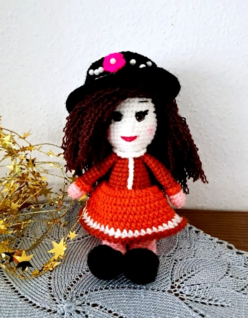 Puppe, gehäkelt, Selbstgehäkelt, Handarbeit, ,Amigurumi,Deko,30 cm.